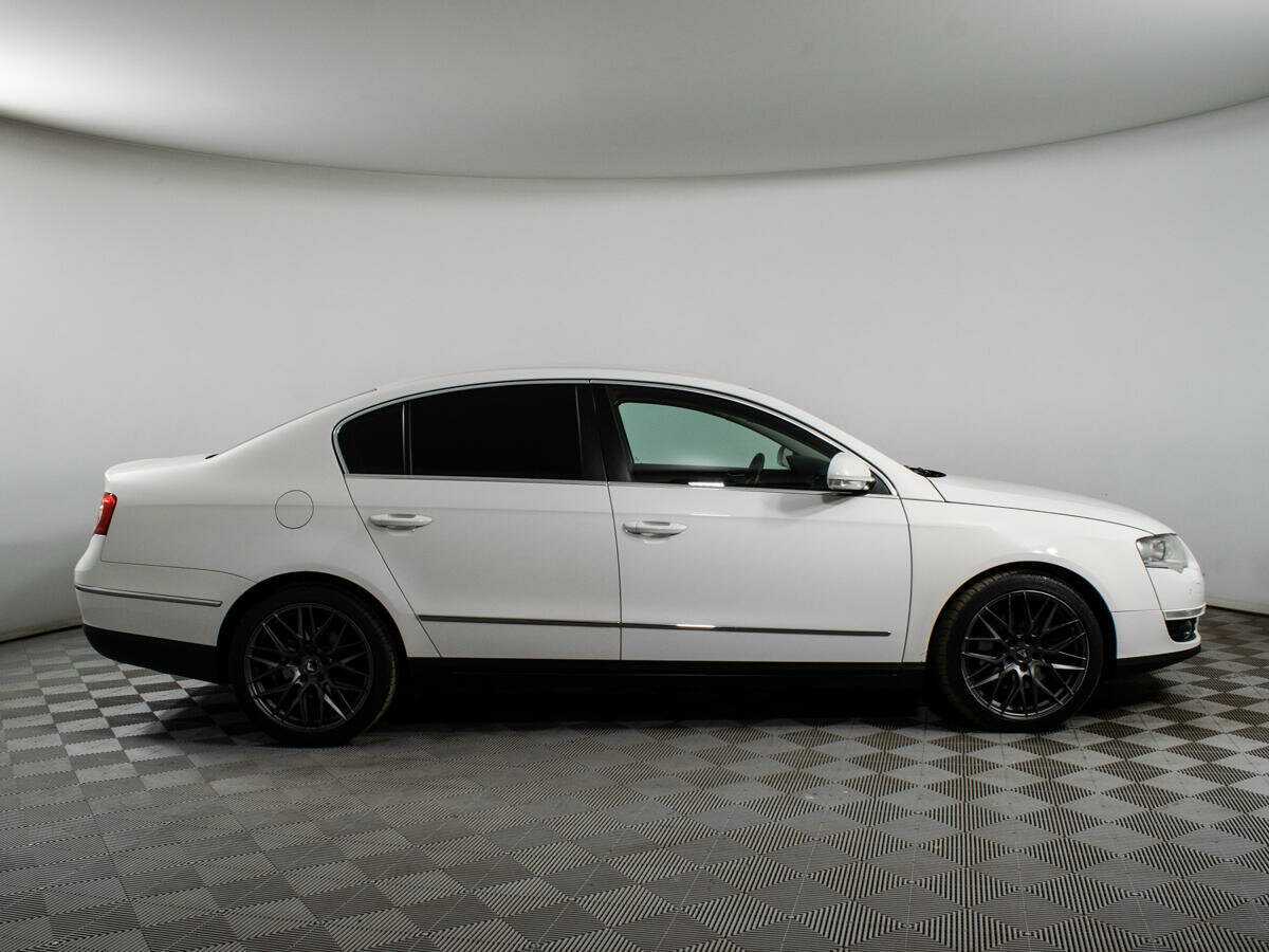 Купить Volkswagen Passat, 2010, 106 527 км, фото №4