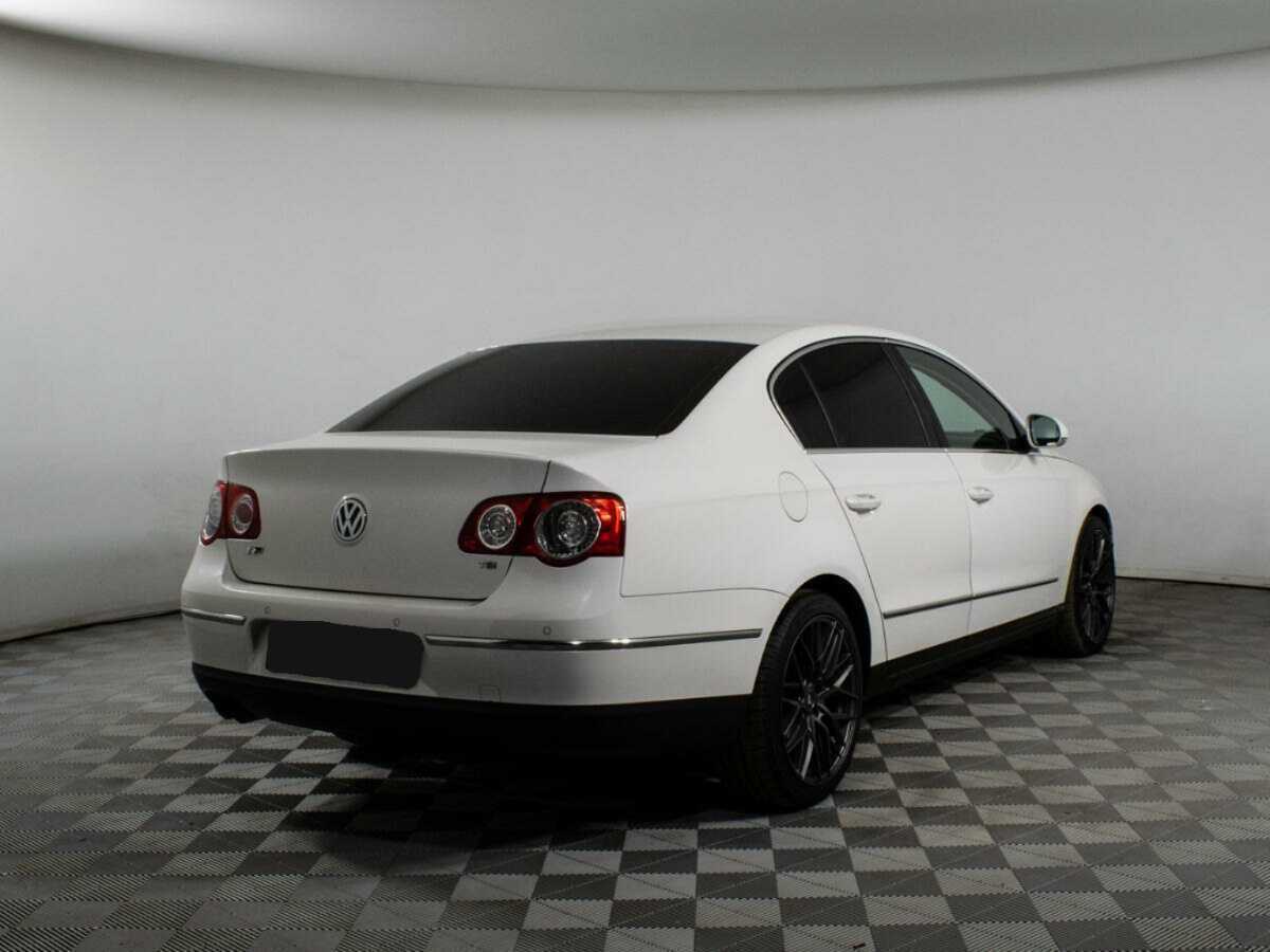 Купить Volkswagen Passat, 2010, 106 527 км, фото №5