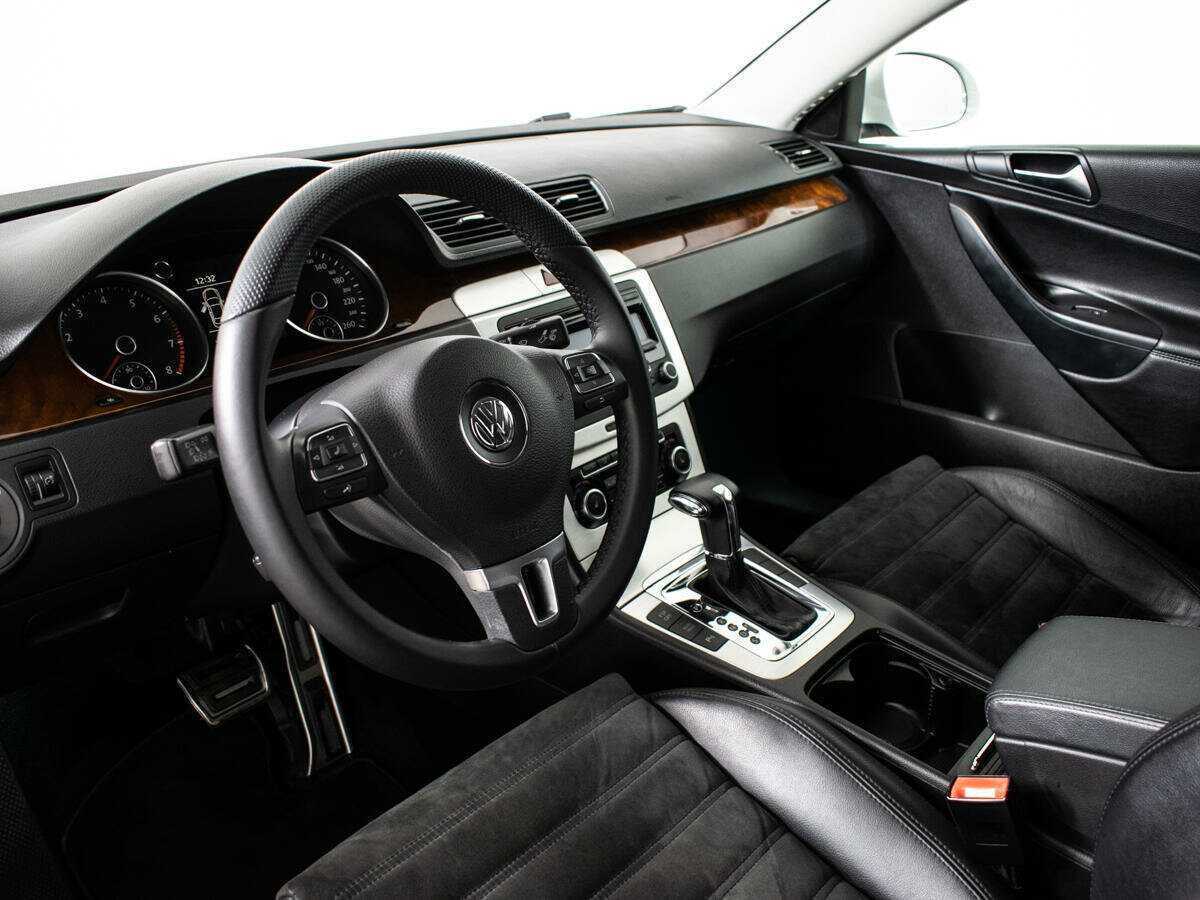 Купить Volkswagen Passat, 2010, 106 527 км, фото №13