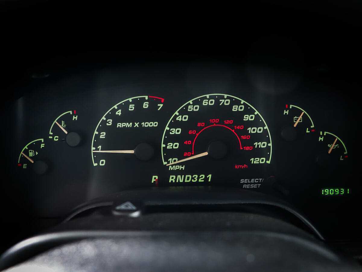 Купить Ford Explorer, 2002, 190 930 км, фото №15