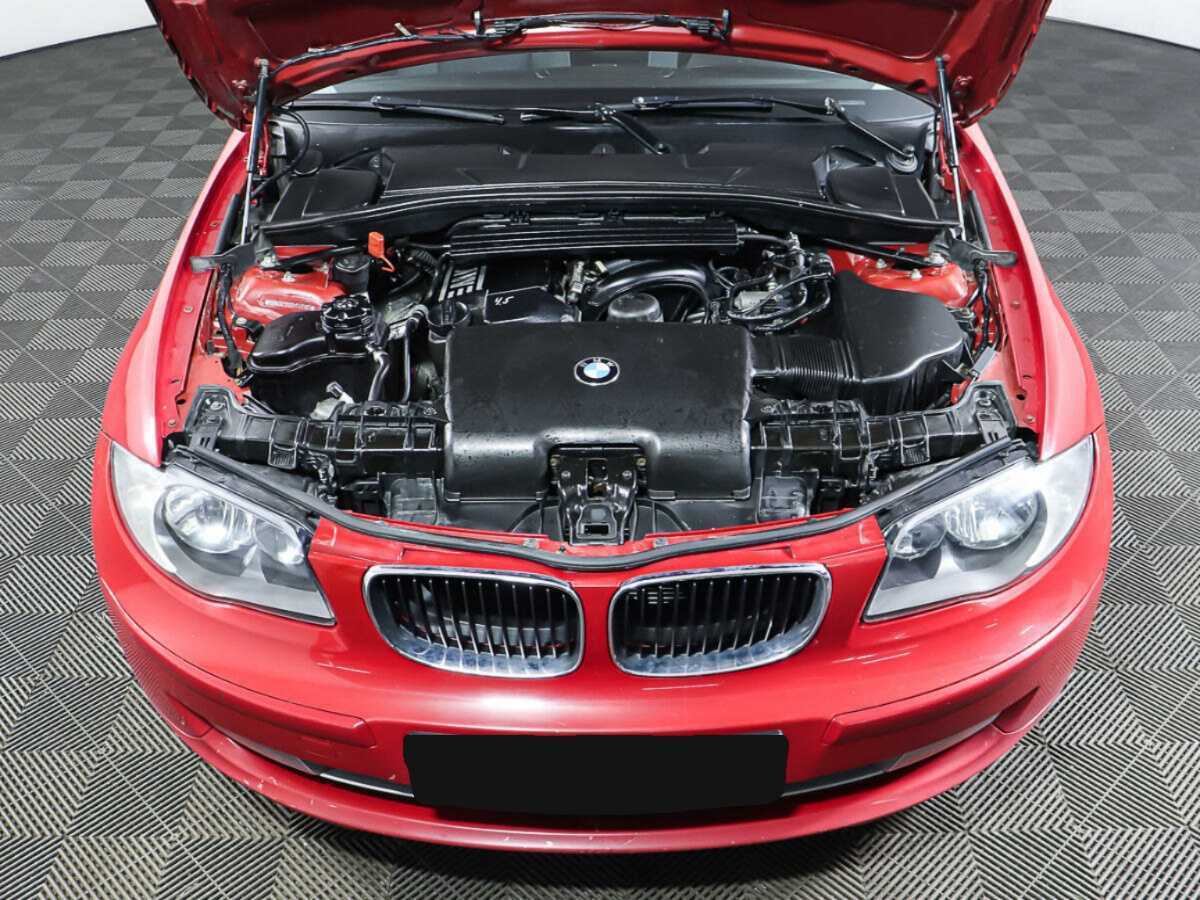 Купить BMW 1 серии 116i, 2011, 156 161 км, фото №9