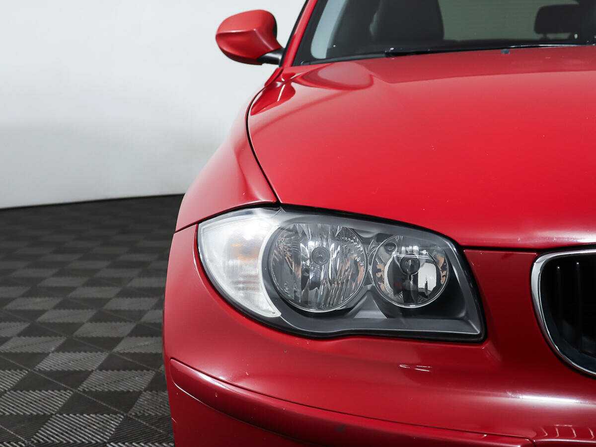 Купить BMW 1 серии 116i, 2011, 156 161 км, фото №19