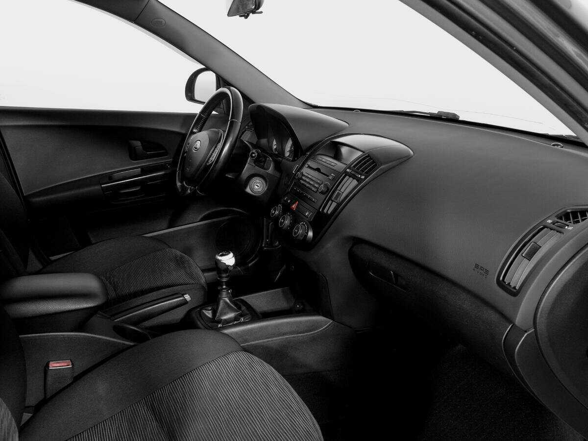 Купить Kia Ceed, 2009, 208 925 км, фото №9