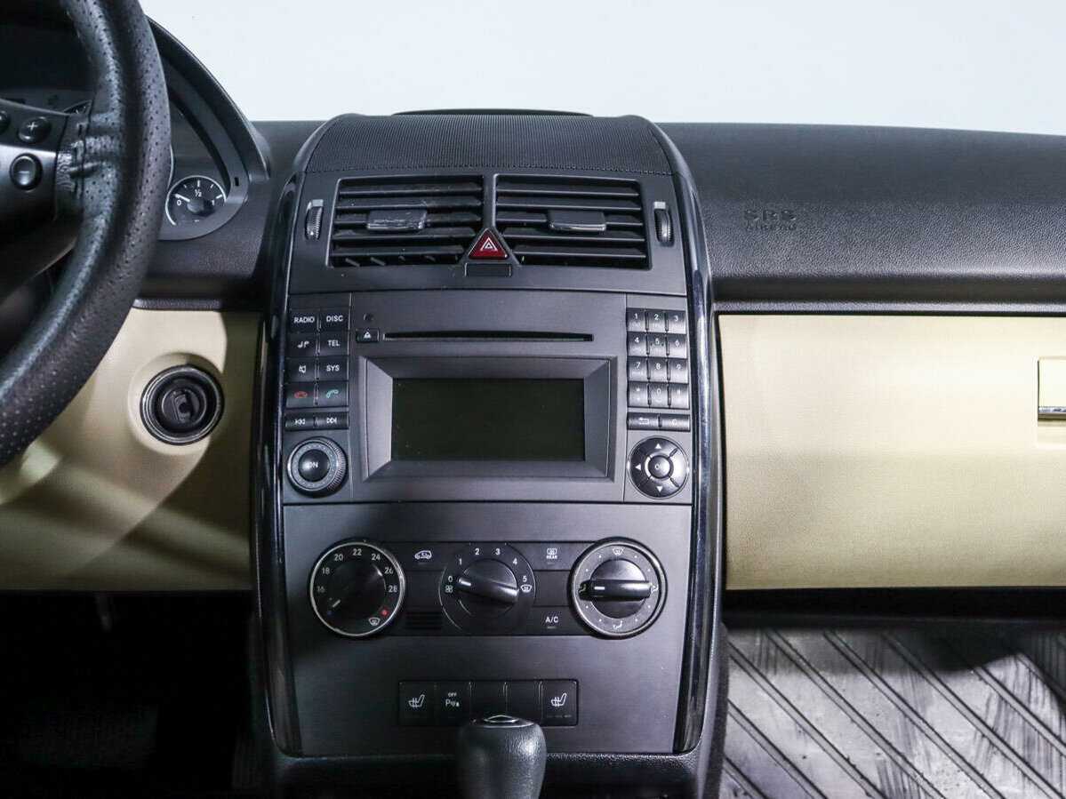 Купить Mercedes-Benz A-Класс 180, 2009, 157 725 км, фото №11