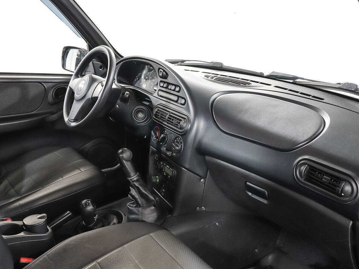 Купить Chevrolet Niva, 2011, 82 819 км, фото №9