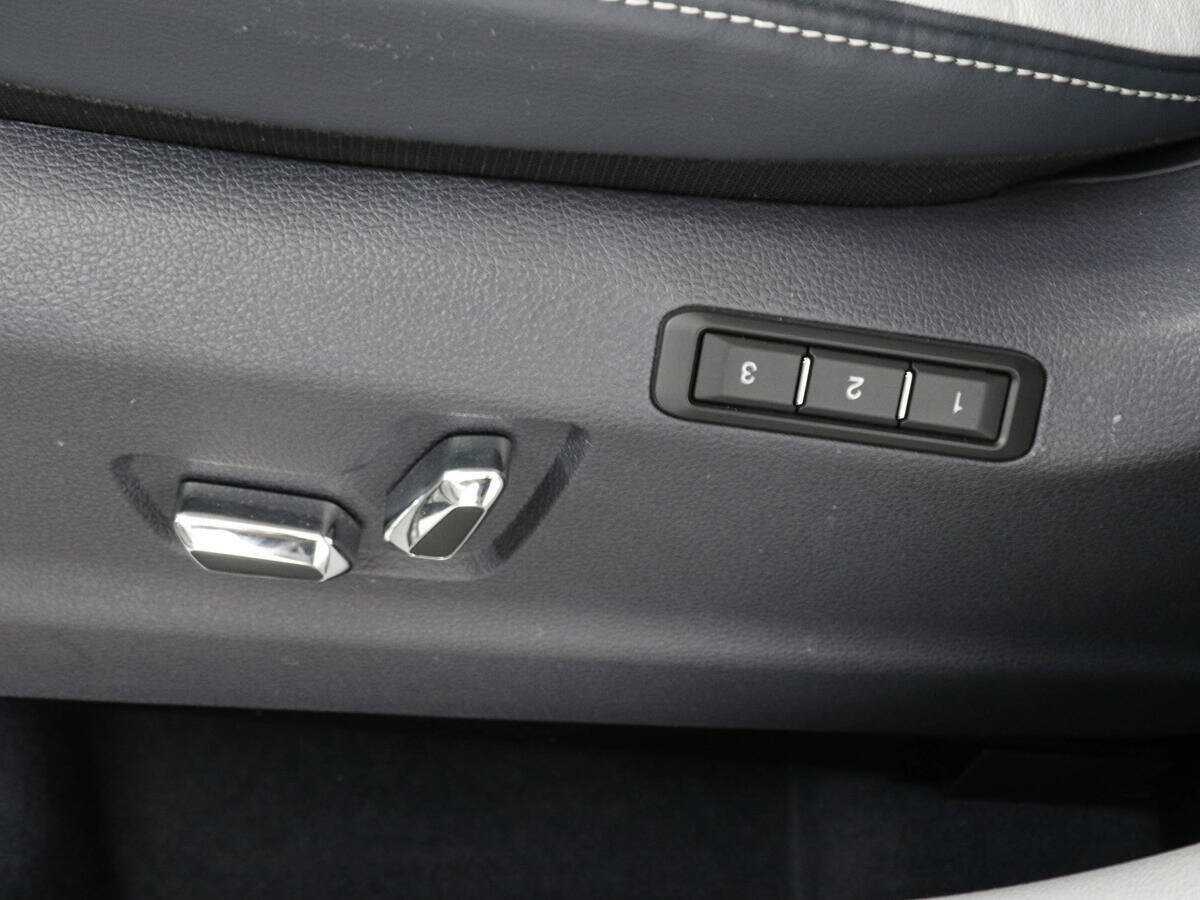 Купить Hongqi HS5, 2023, 5 037 км, фото №21