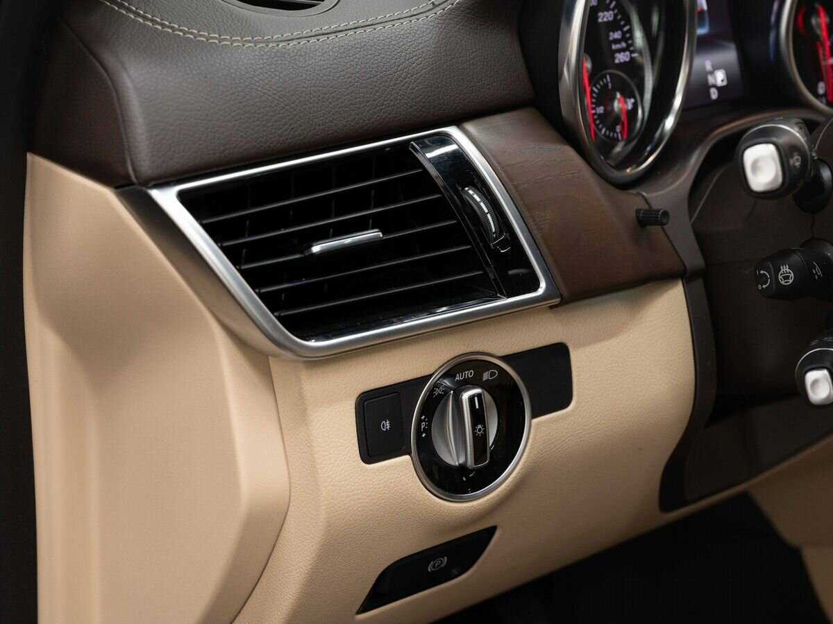 Купить Mercedes-Benz GLS 350 d, 2018, 84 785 км, фото №16