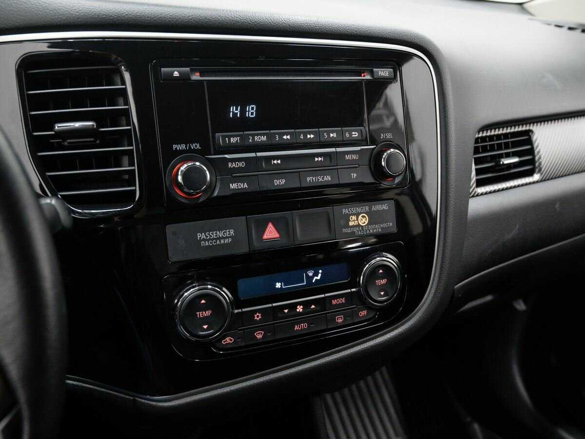 Купить Mitsubishi Outlander, 2016, 168 000 км, фото №21