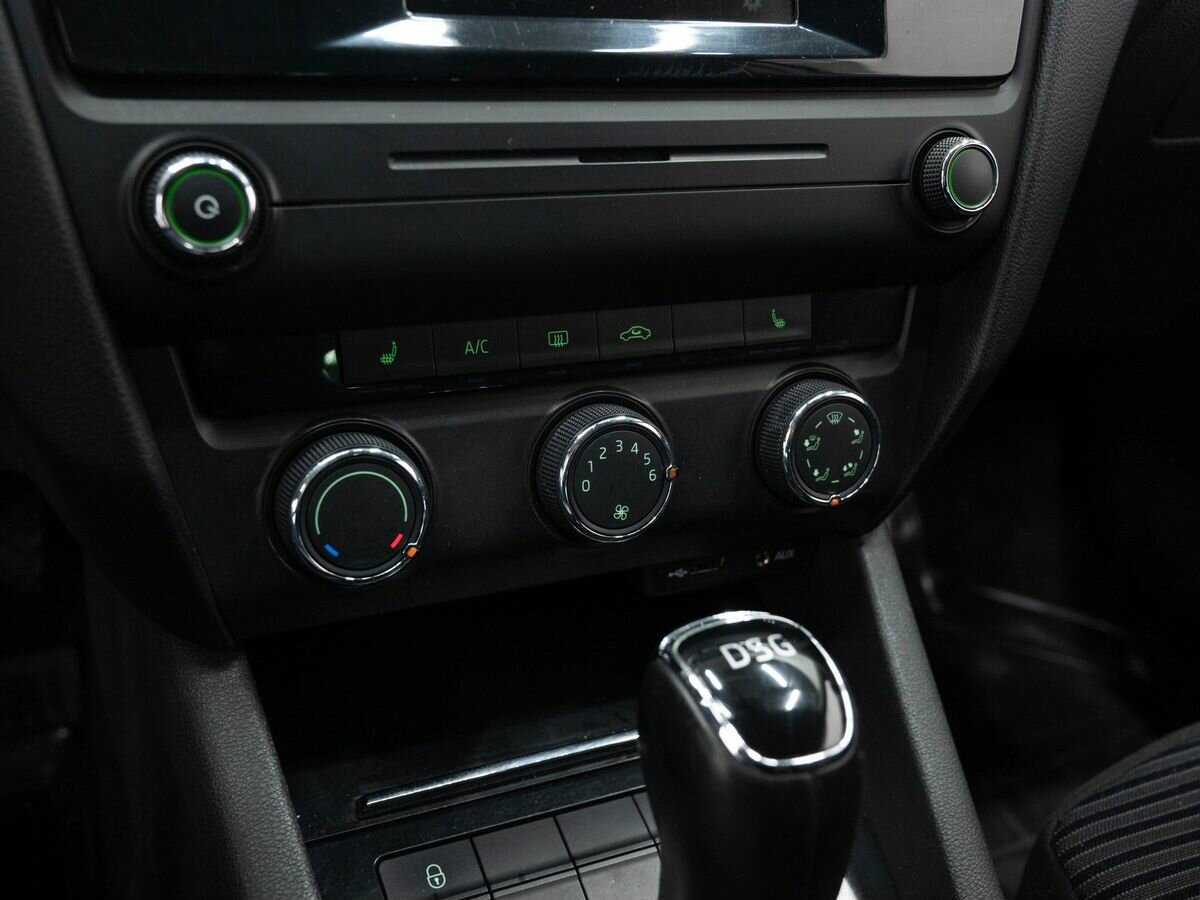 Купить Skoda Octavia, 2015, 259 000 км, фото №15