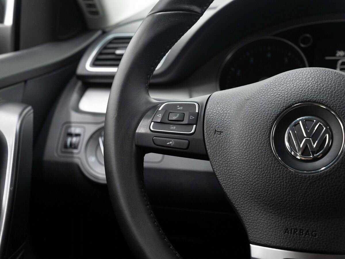 Купить Volkswagen Passat, 2011, 117 000 км, фото №17
