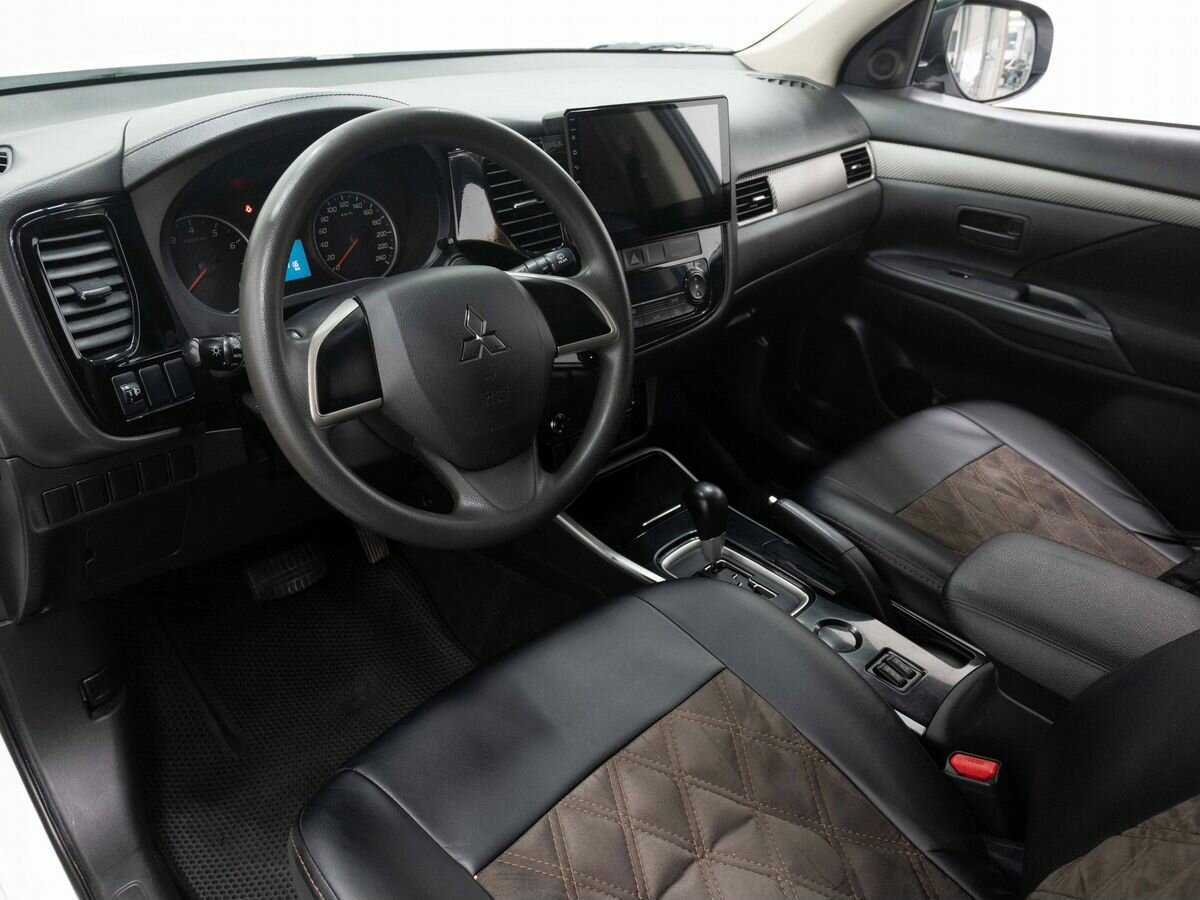 Купить Mitsubishi Outlander, 2018, 165 115 км, фото №9
