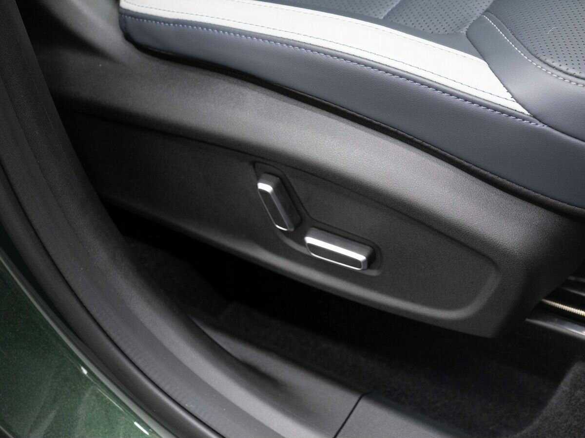 Купить Geely Atlas, 2023, 21 534 км, фото №15