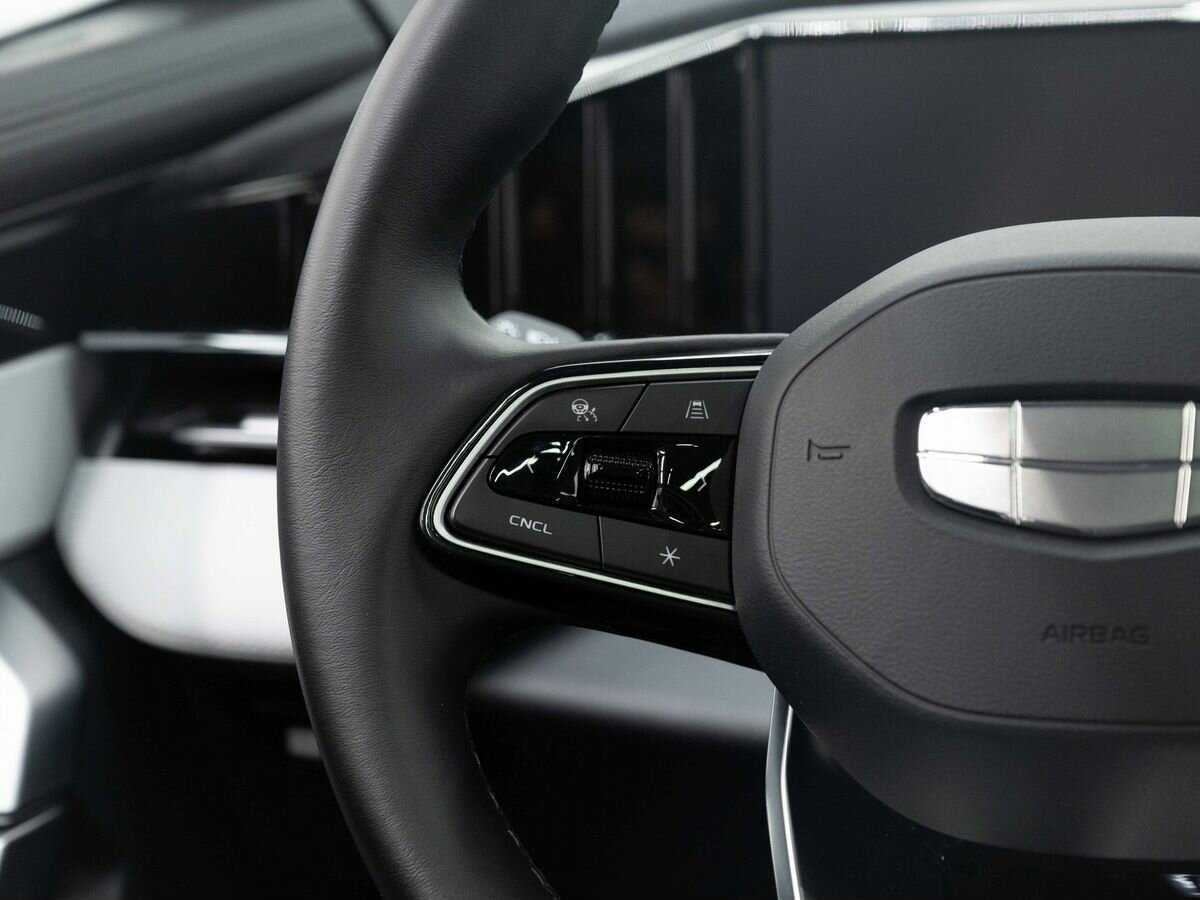 Купить Geely Atlas, 2023, 21 534 км, фото №18