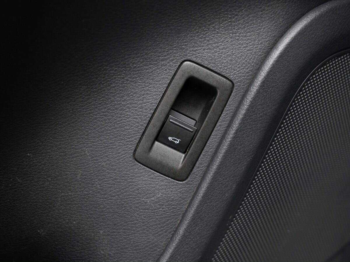 Купить Volkswagen Touareg, 2011, 199 705 км, фото №21