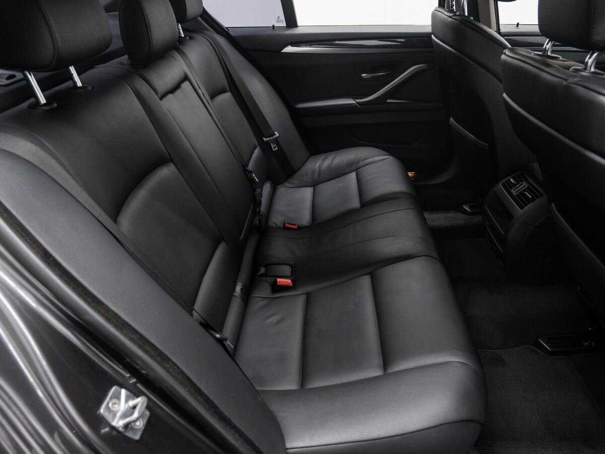 Купить BMW 5 серии 528i, 2011, 130 320 км, фото №10