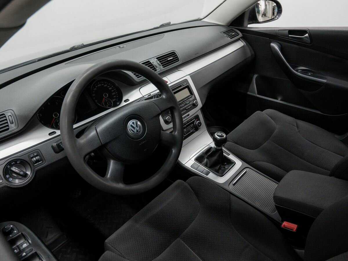 Купить Volkswagen Passat, 2010, 316 610 км, фото №13