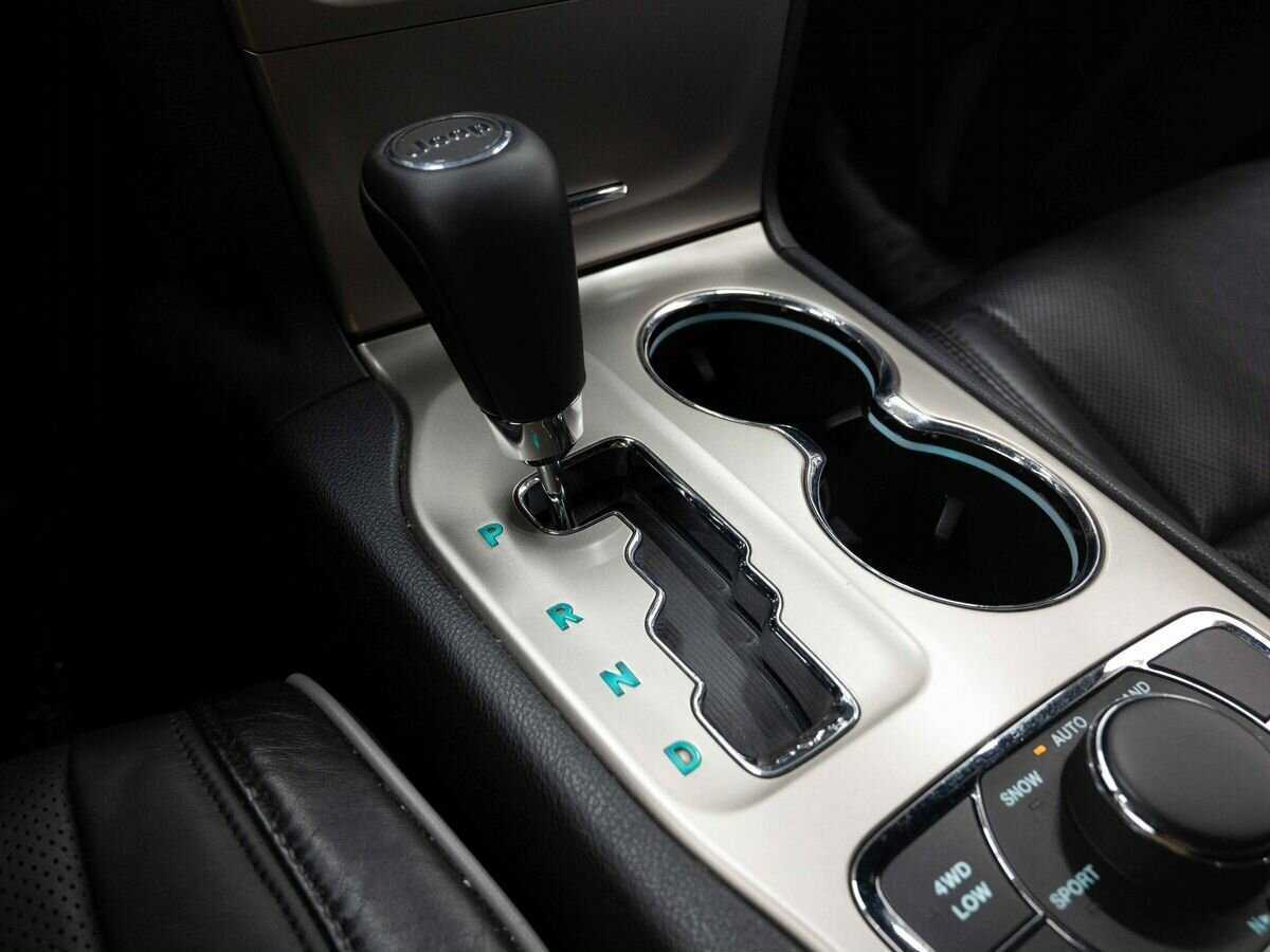 Купить Jeep Grand Cherokee, 2010, 312 130 км, фото №25