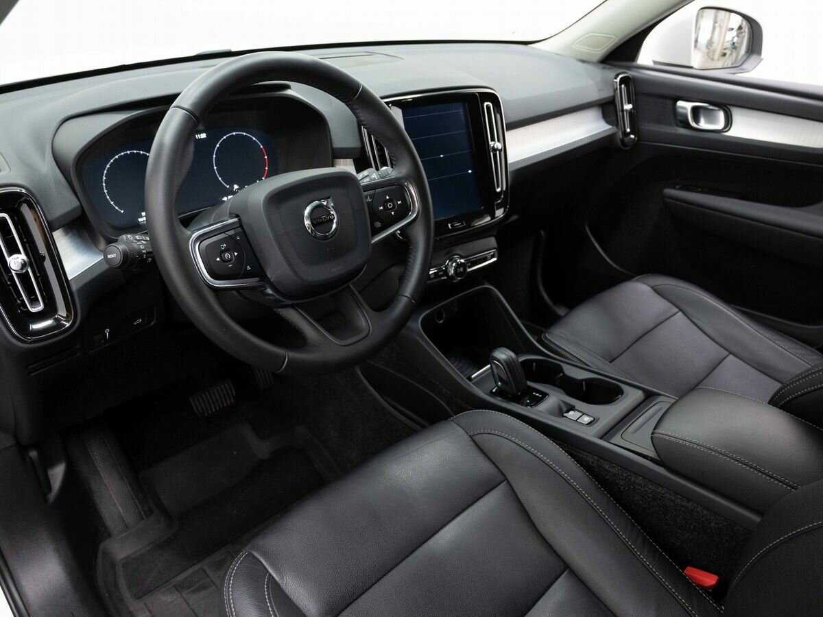 Купить Volvo XC40, 2018, 32 515 км, фото №9