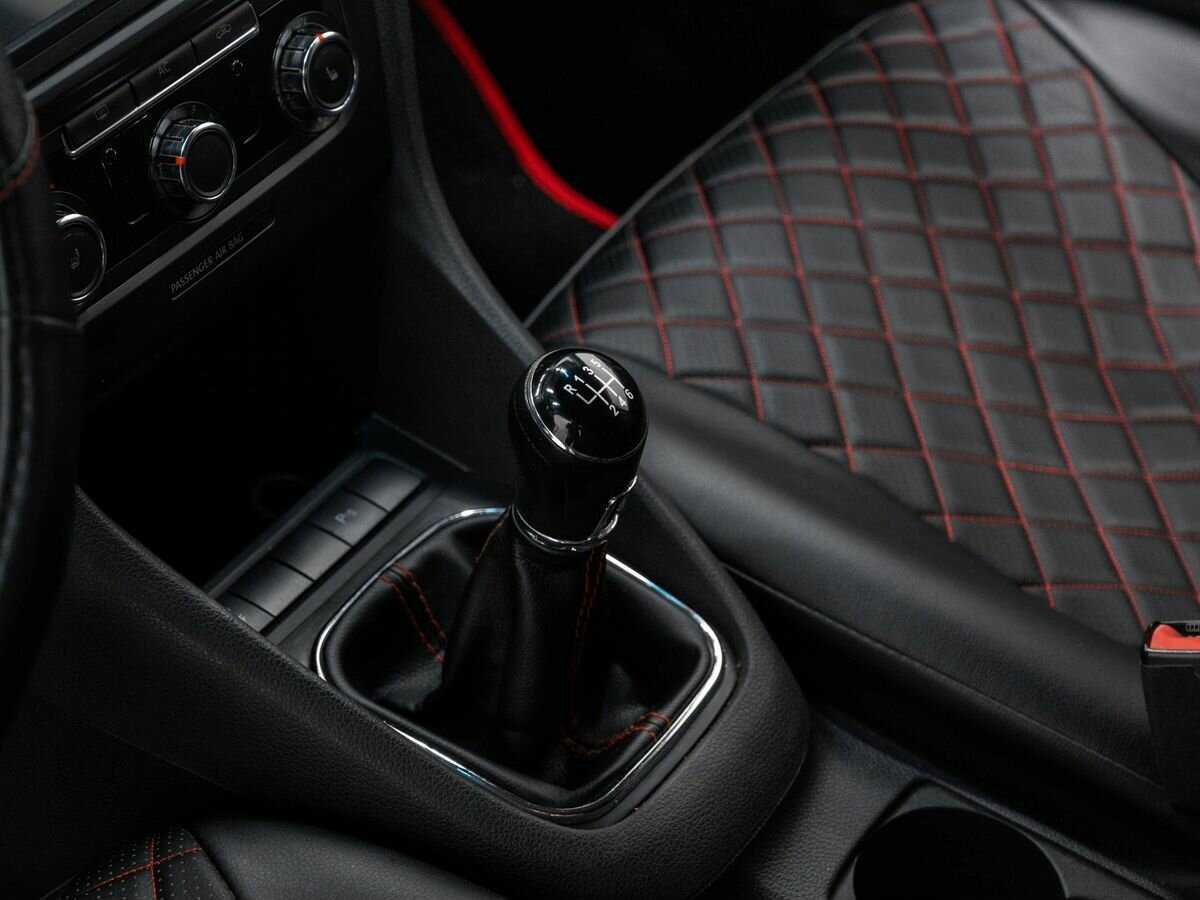 Купить Volkswagen Golf, 2009, 285 776 км, фото №17