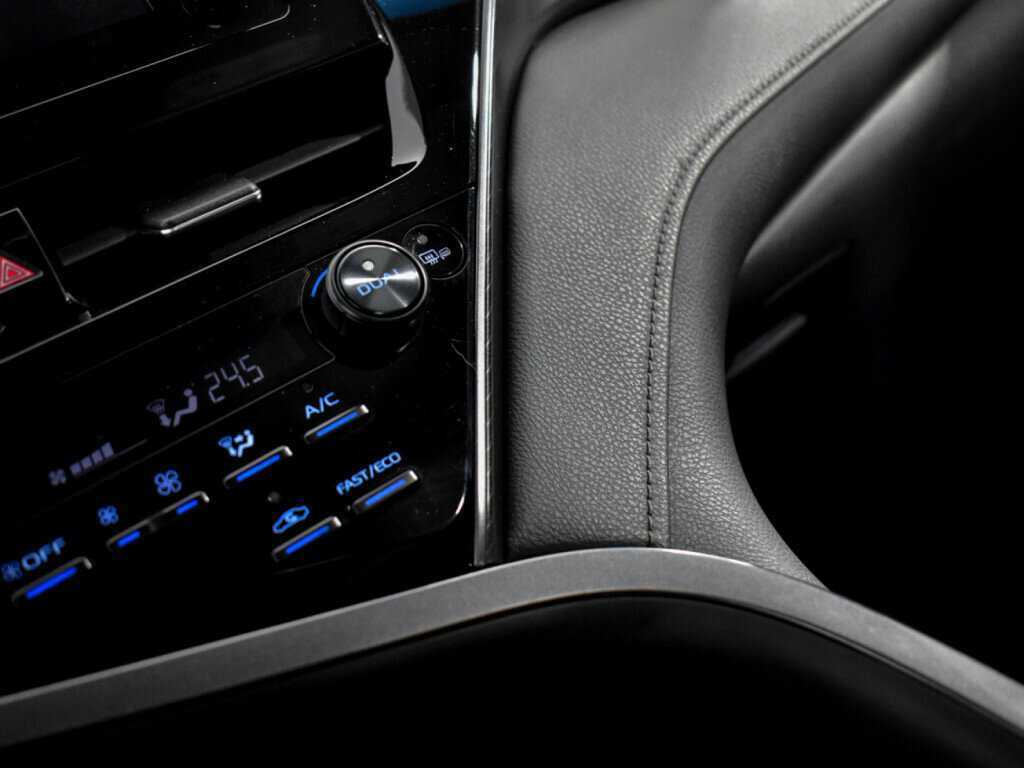 Купить Toyota Camry, 2021, 107 423 км, фото №17