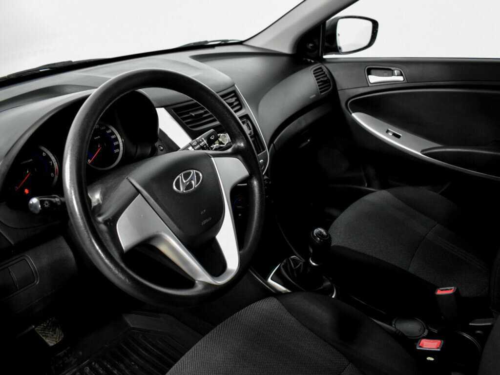 Купить Hyundai Solaris, 2011, 144 082 км, фото №9