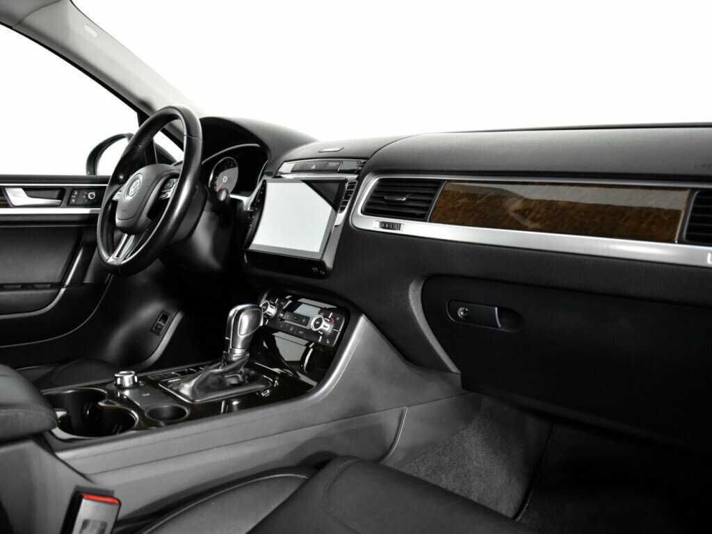 Купить Volkswagen Touareg, 2011, 170 549 км, фото №9