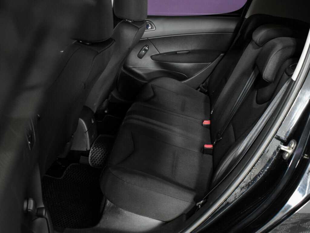 Купить Peugeot 308, 2011, 134 739 км, фото №10