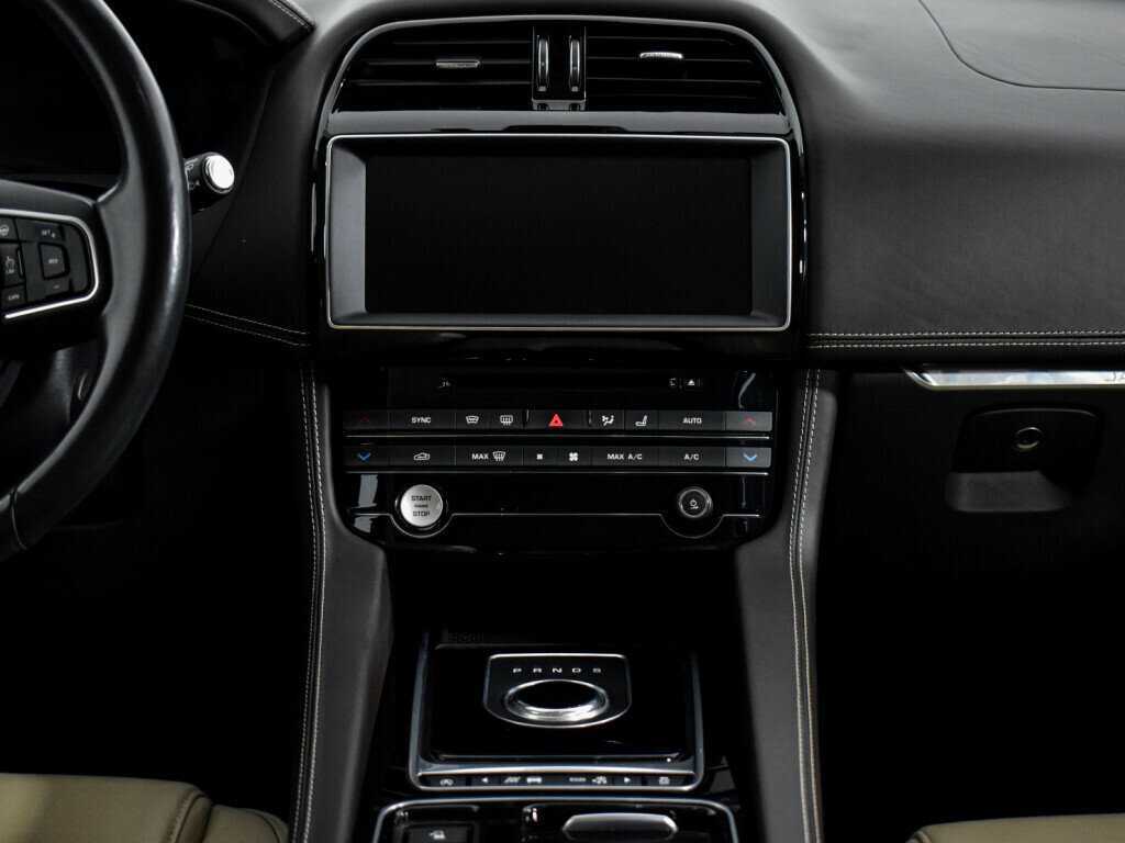 Купить Jaguar F-Pace, 2017, 59 930 км, фото №15