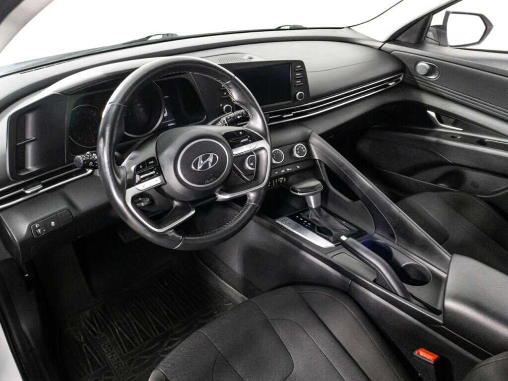 Купить Hyundai Elantra, 2021, 44 775 км, фото №11