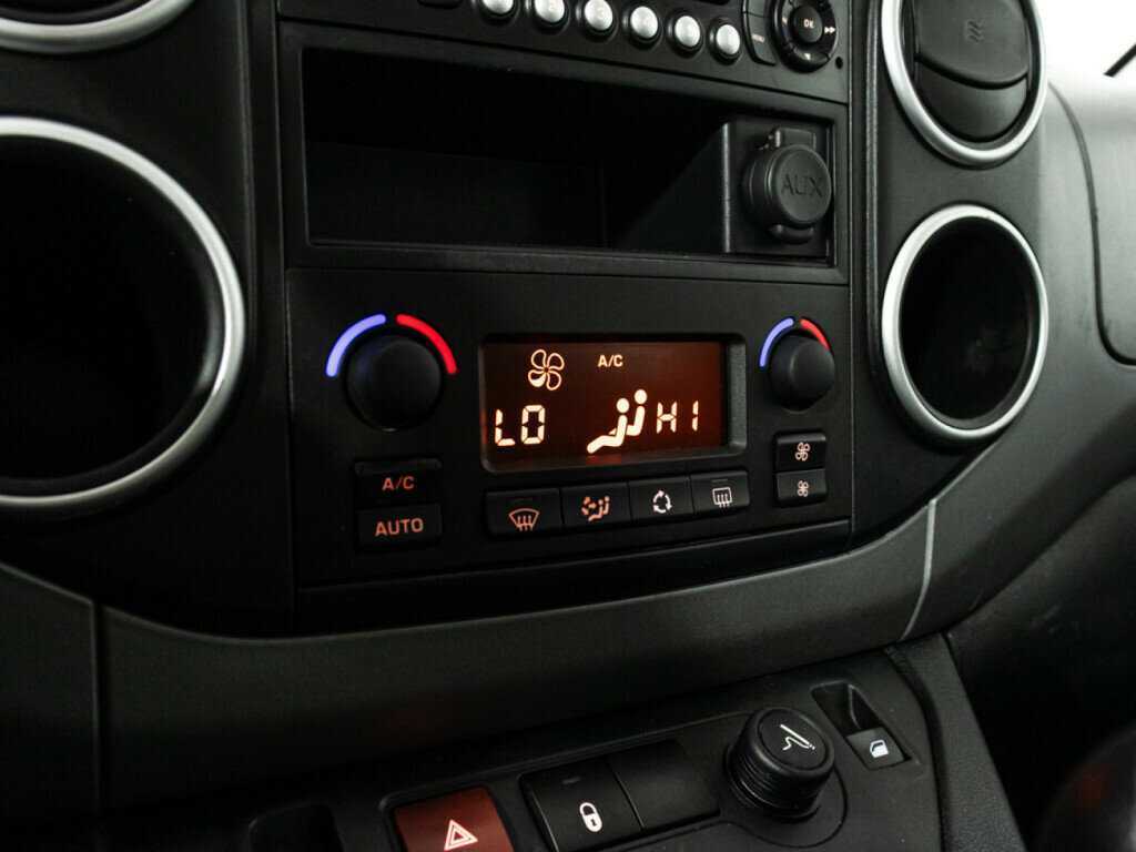 Купить Peugeot Partner, 2018, 112 293 км, фото №12