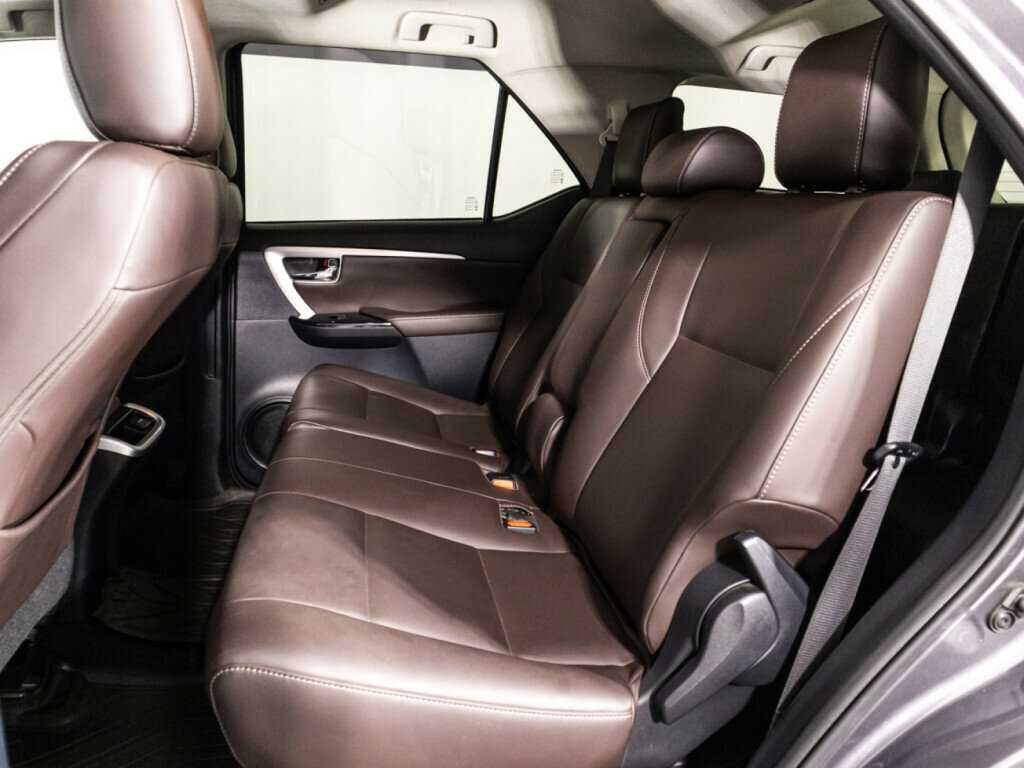 Купить Toyota Fortuner, 2019, 62 326 км, фото №10