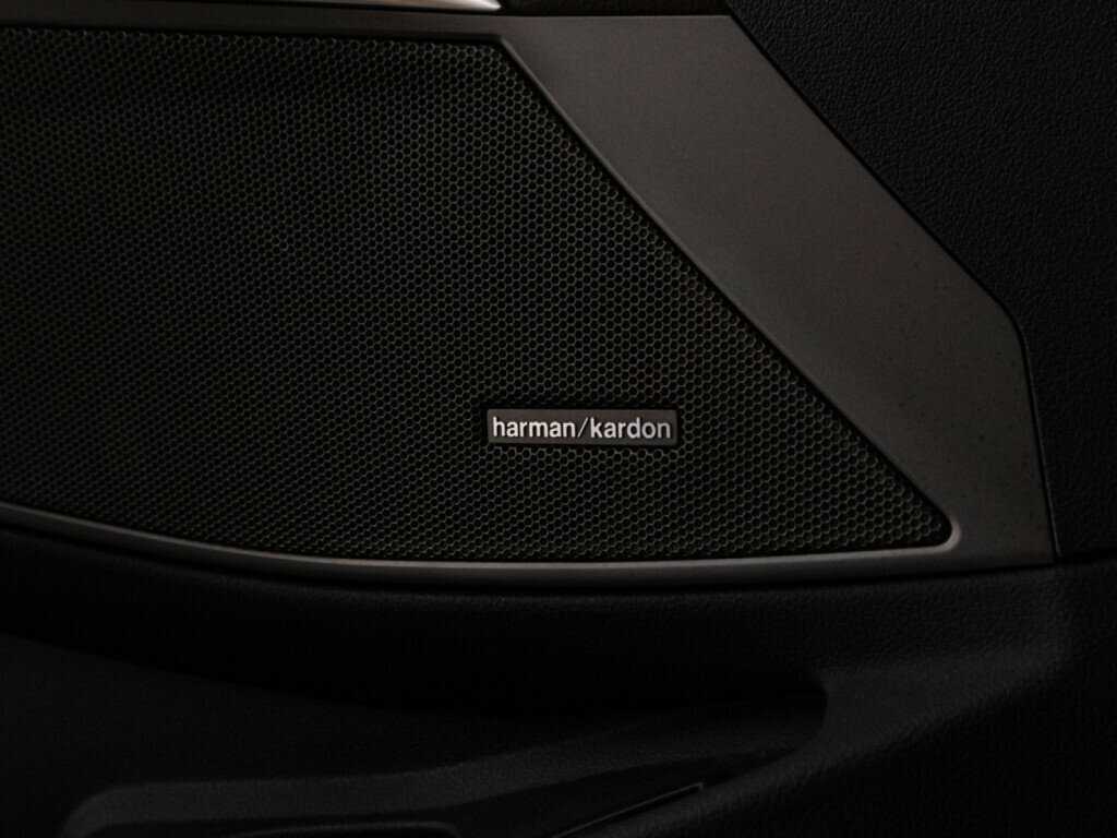 Купить BMW 3 серии 330i, 2019, 86 585 км, фото №21