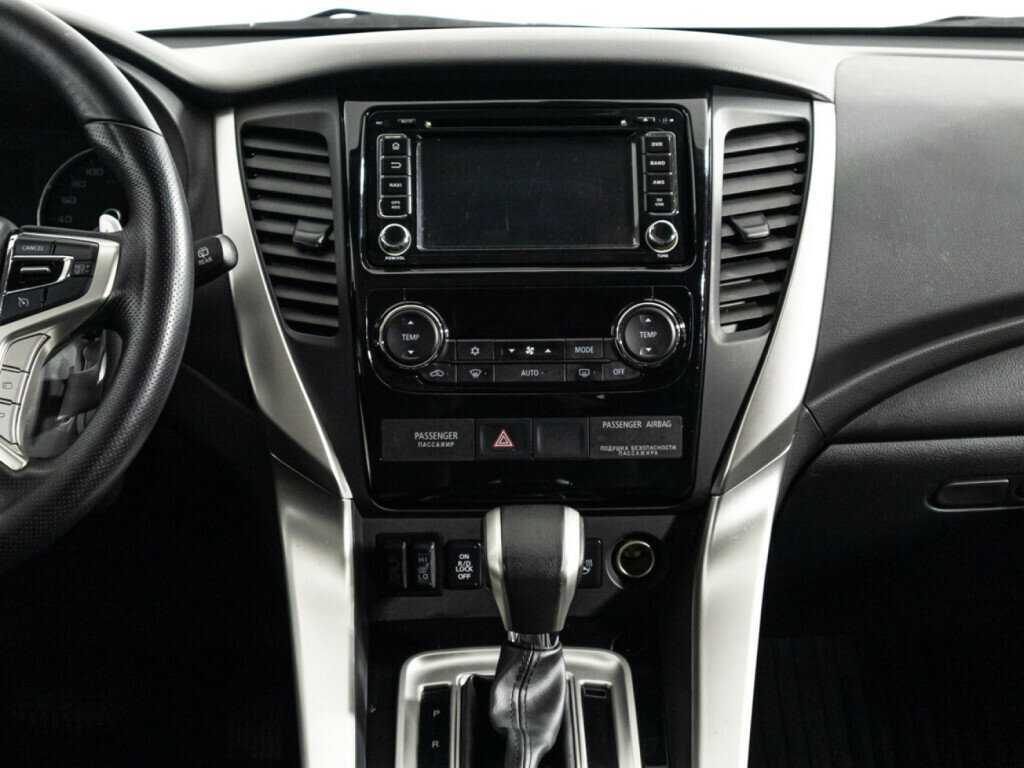 Купить Mitsubishi Pajero Sport, 2016, 20 728 км, фото №14