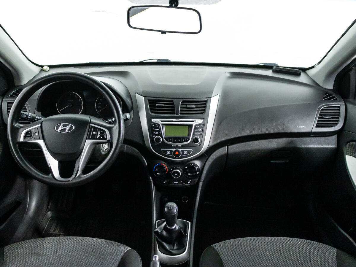 Купить Hyundai Solaris, 2011, 175 048 км, фото №13