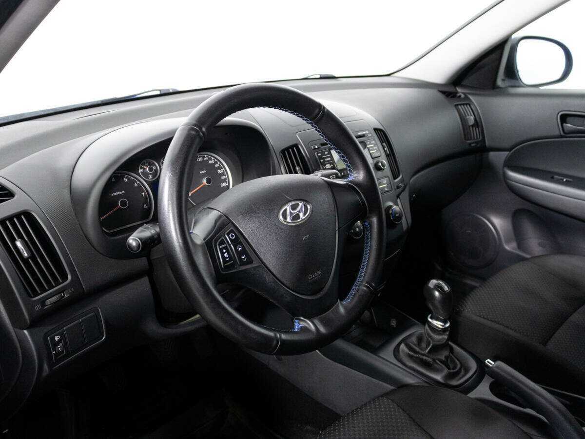 Купить Hyundai i30, 2010, 175 398 км, фото №11