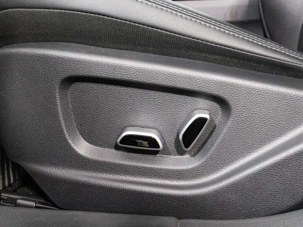 Купить Hongqi H5, 2023, 55 848 км, фото №22