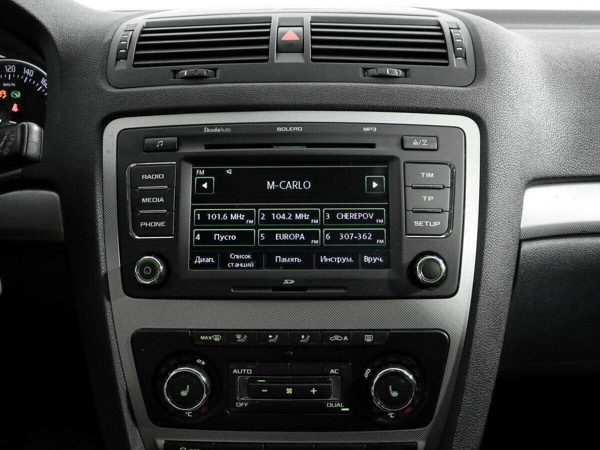 Купить Skoda Octavia, 2011, 241 500 км, фото №11