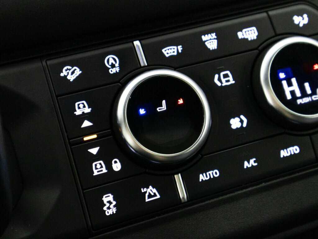 Купить Land Rover Defender 110, 2021, 76 500 км, фото №15