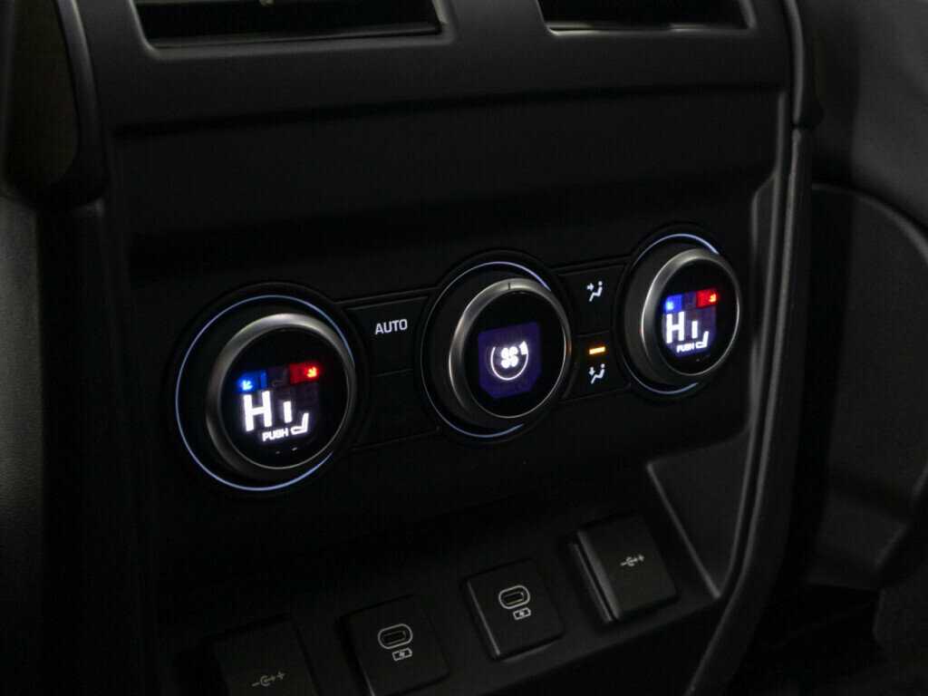 Купить Land Rover Defender 110, 2021, 76 500 км, фото №17