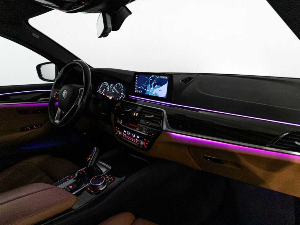 Купить BMW 5 серии 540i, 2019, 116 287 км, фото №32