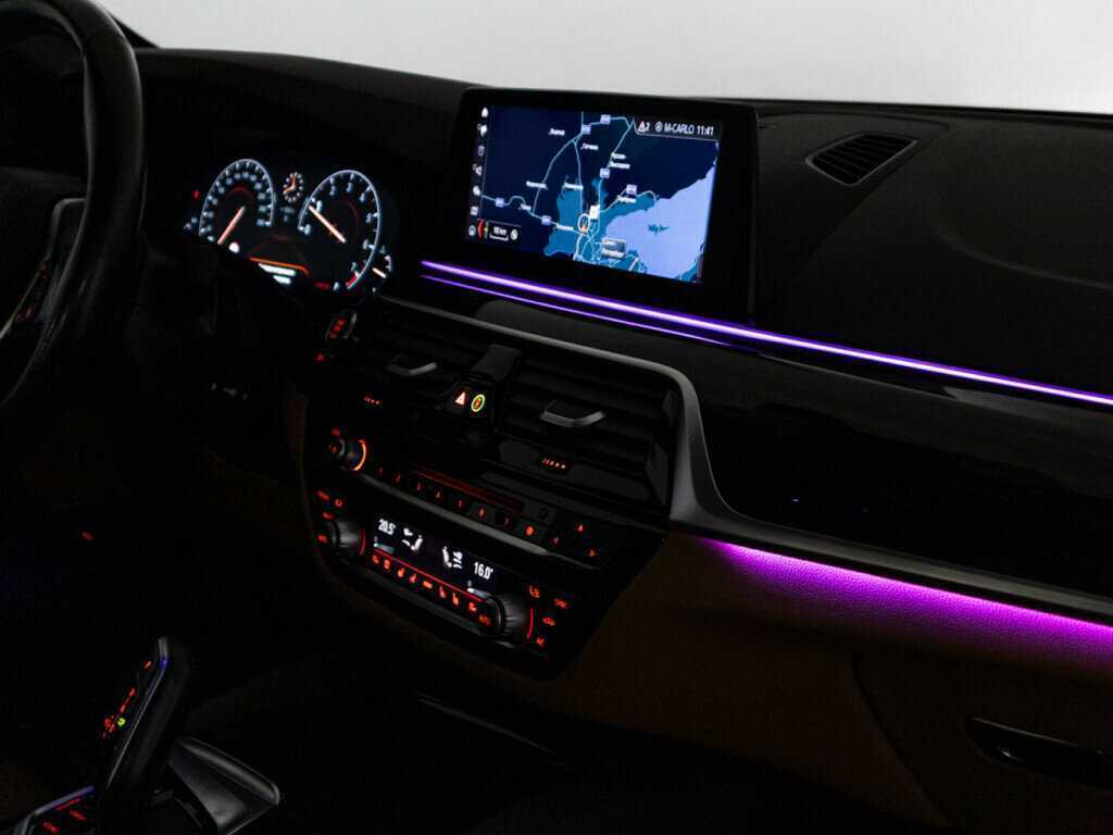 Купить BMW 5 серии 540i, 2019, 116 287 км, фото №33