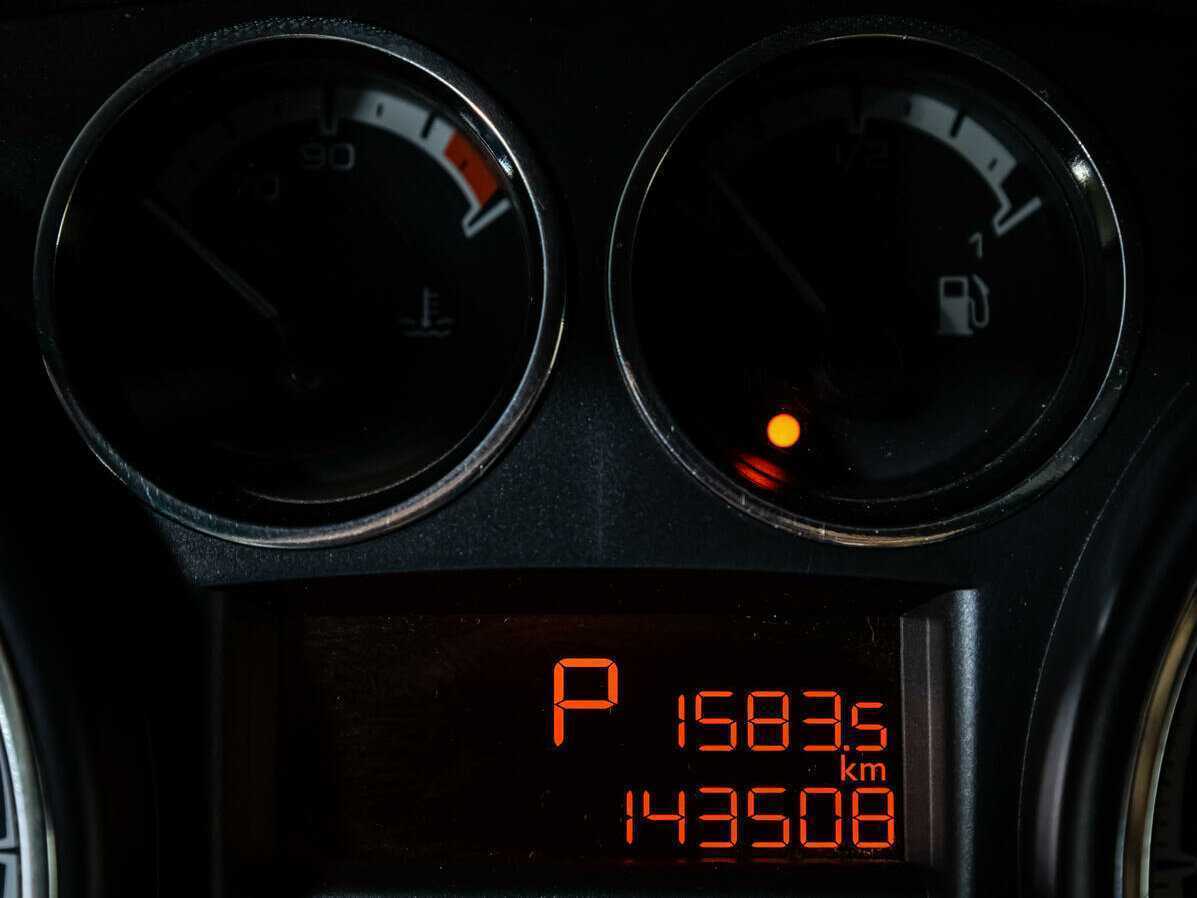 Купить Peugeot 308, 2010, 143 505 км, фото №13