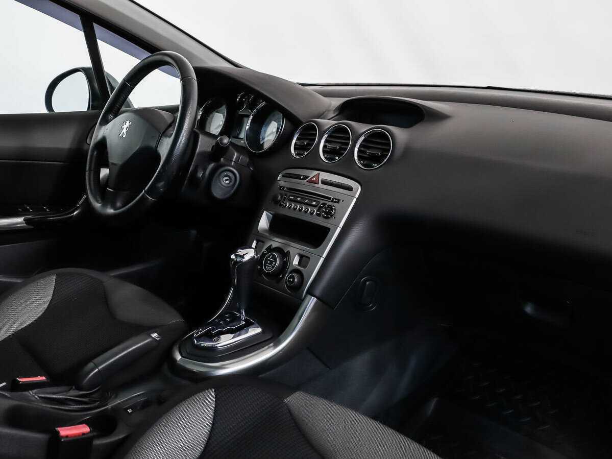 Купить Peugeot 308, 2010, 111 140 км, фото №11