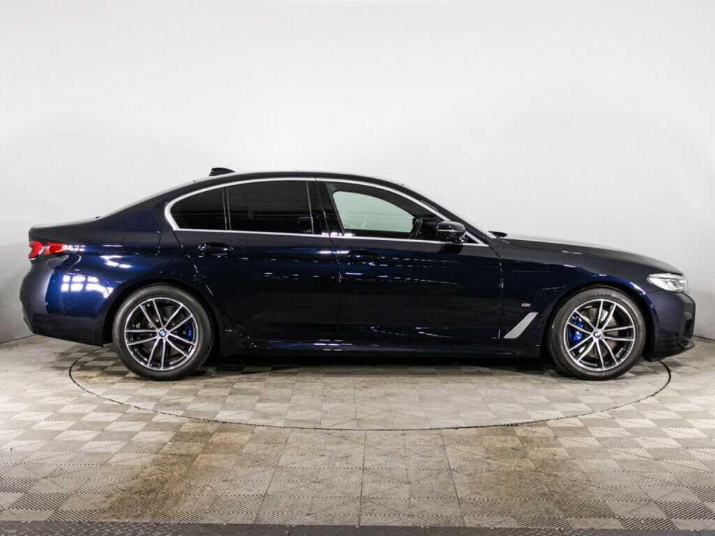 Купить BMW 5 серии 520i, 2023, 11 939 км, фото №4