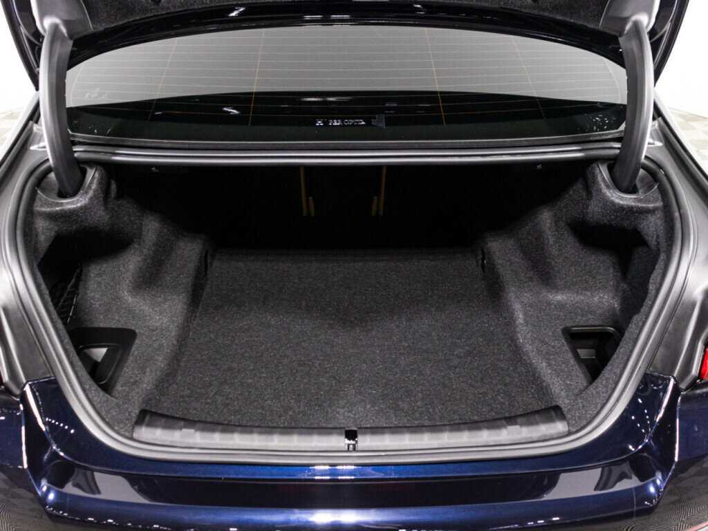 Купить BMW 5 серии 520i, 2023, 11 939 км, фото №15