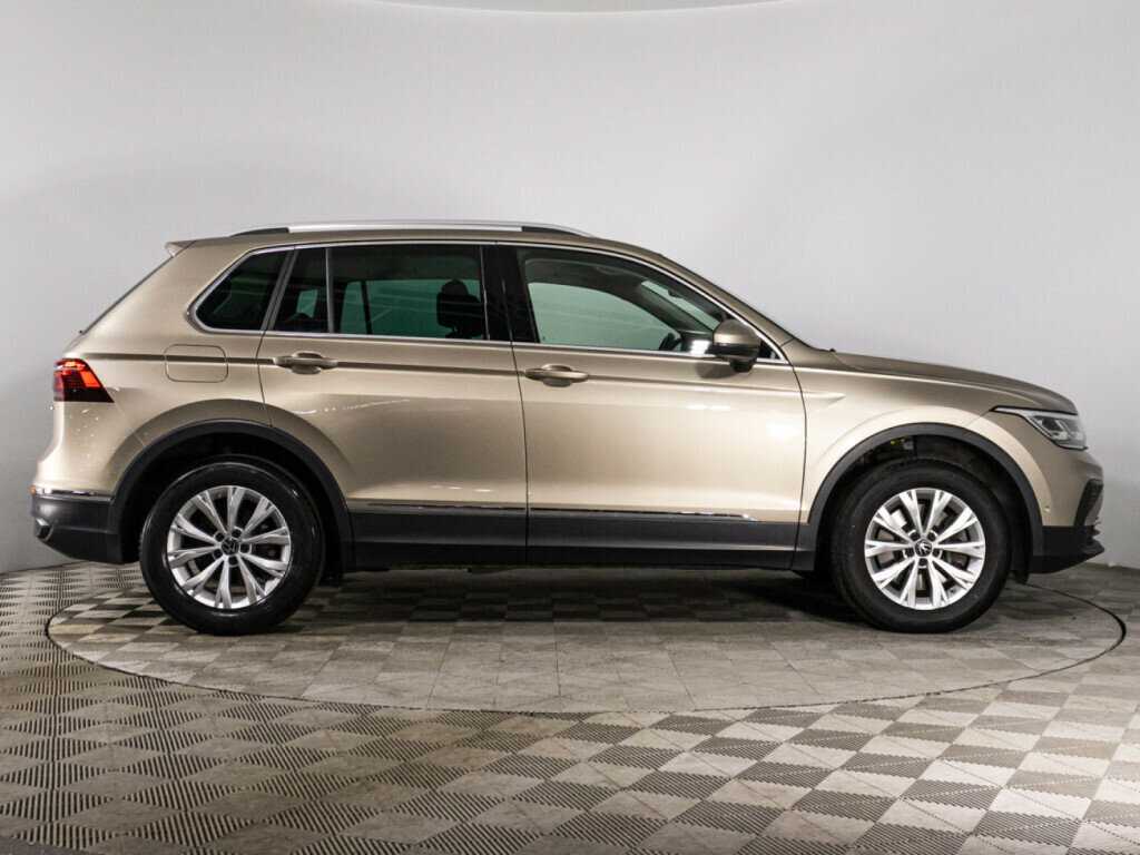 Купить Volkswagen Tiguan, 2021, 53 076 км, фото №4