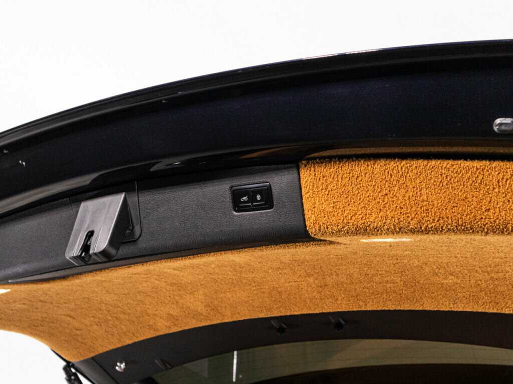 Купить Bentley Bentayga, 2019, 55 260 км, фото №15