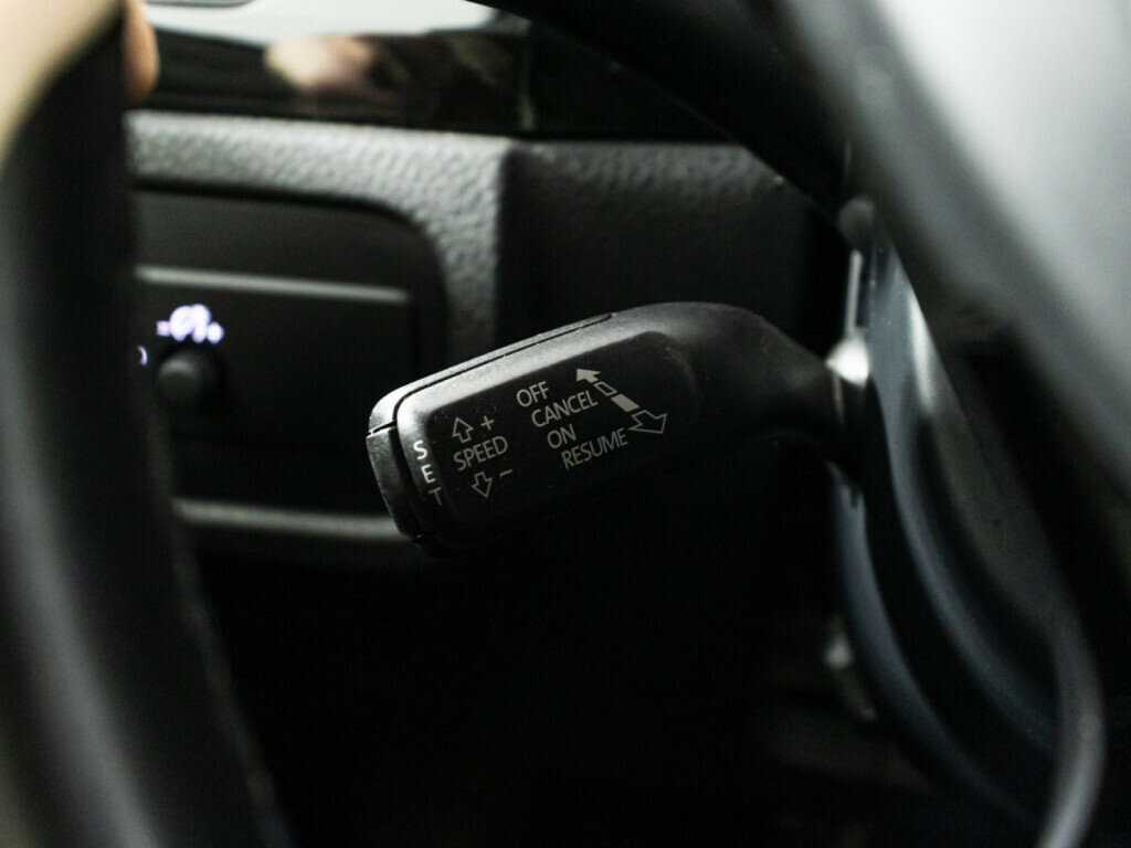 Купить Volkswagen Touareg, 2017, 121 810 км, фото №22