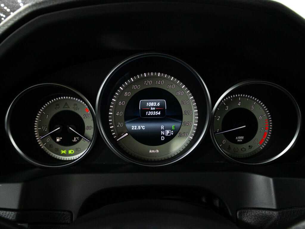 Купить Mercedes-Benz E-Класс 200, 2015, 120 300 км, фото №11