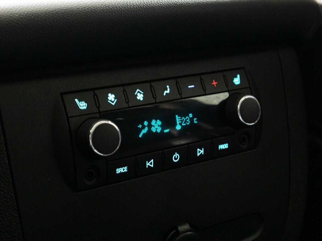 Купить Chevrolet Tahoe 6AT, 2011, 231 537 км, фото №18